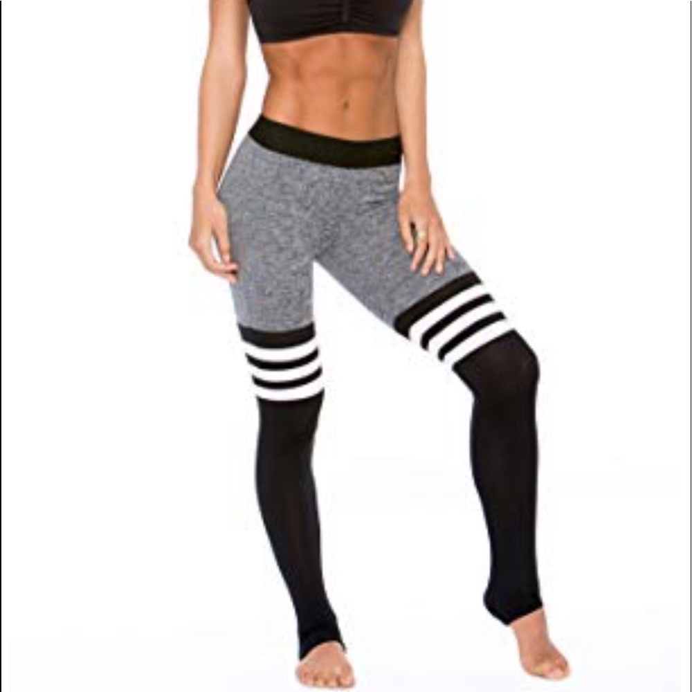 Bombshell Sportswear Legging